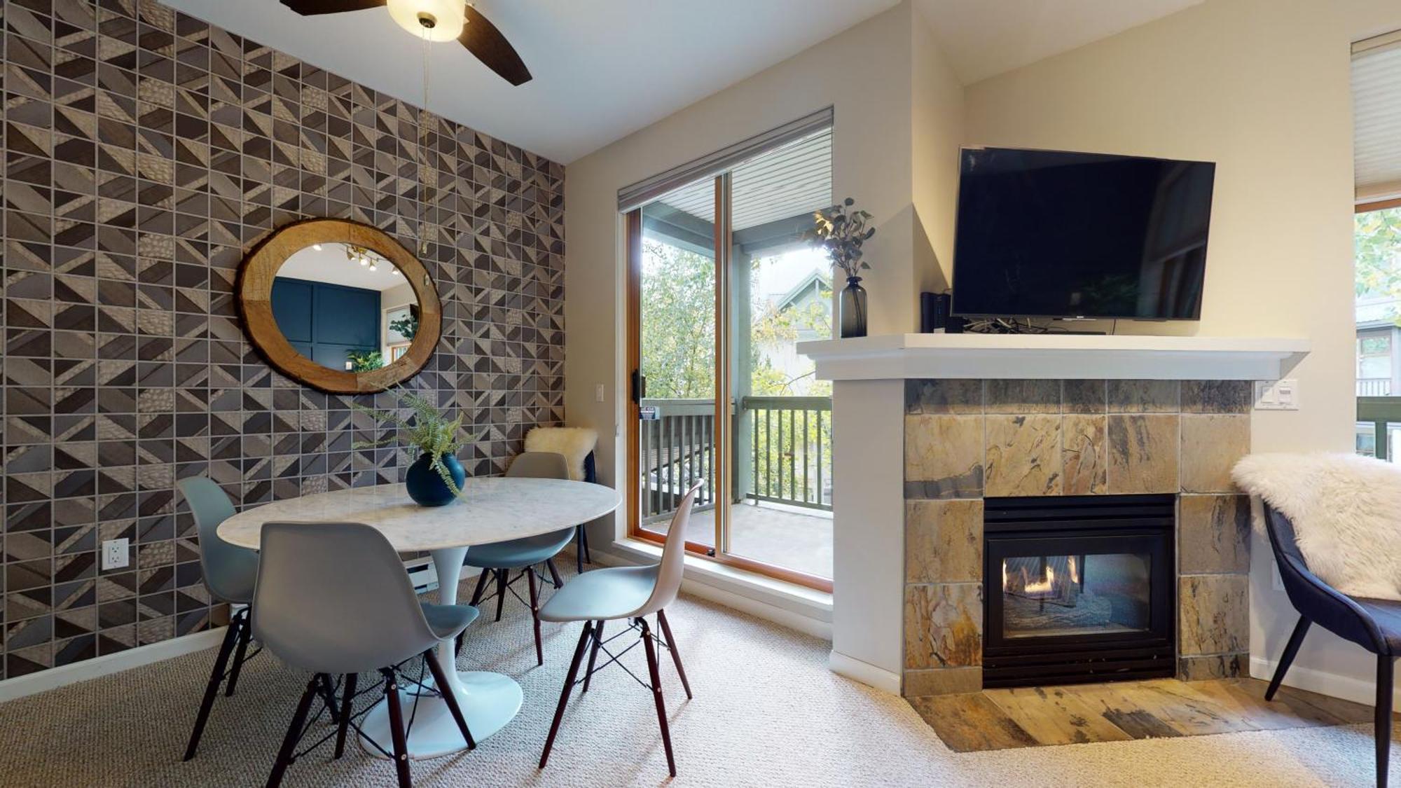 Holiday home Designer Townhome In Village With Pool And Hot Tub *