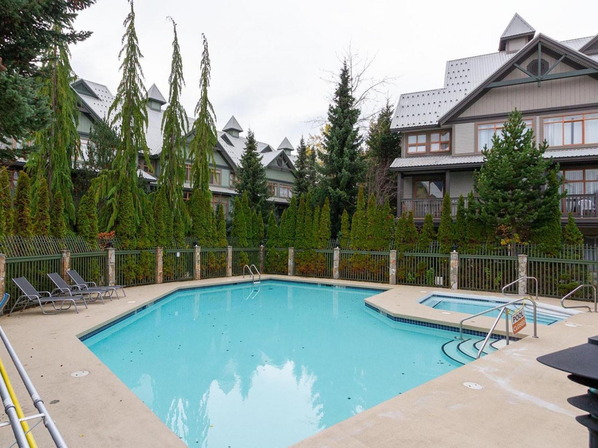 Designer Townhome In Village With Pool And Hot Tub Holiday home Whistler